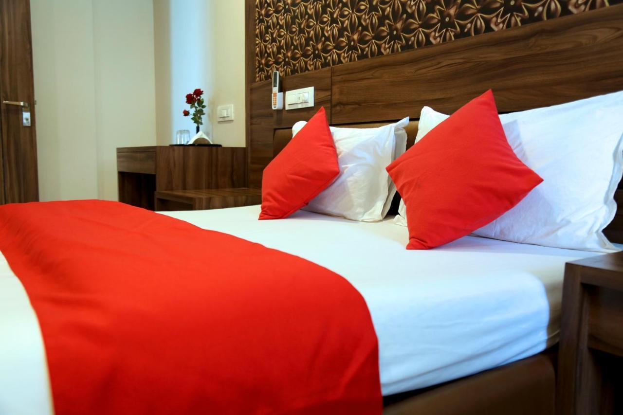 Hotel Sea Shore Navi Mumbai Extérieur photo